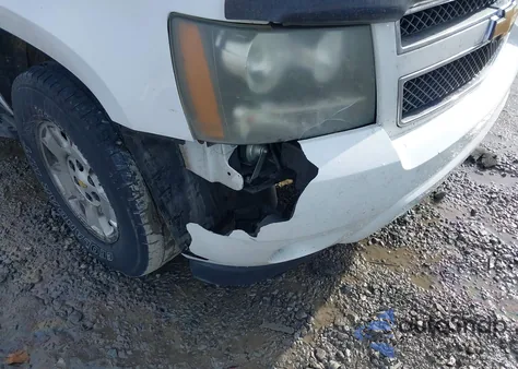 2011 Chevrolet Suburban 1500 Lt1 z USA, uszkodzony, nr VIN 1GNSKJE34BR295007